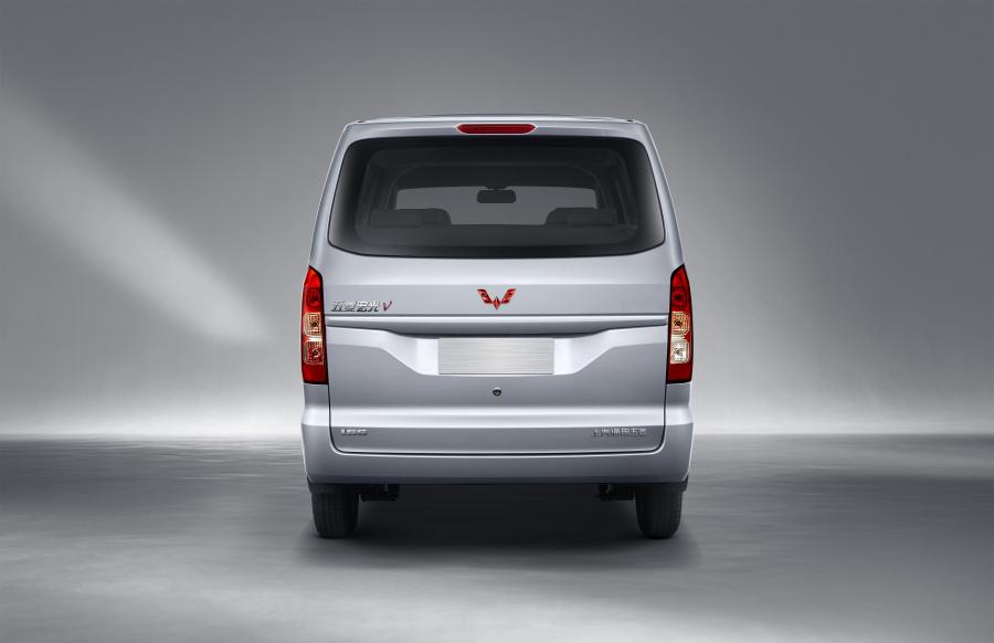  WuLing Hongguang V 2019 года  (фото 5 из 9)